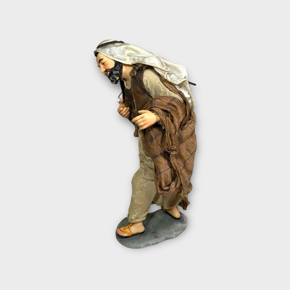 2005 members mark Christmas nativity Joseph figurine replacement 12" no staff